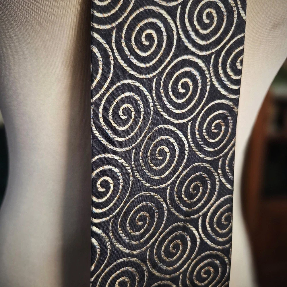 Structure Silk Tie Vintage 90s Mens Black Silver Swirl Geometric Geometric USA